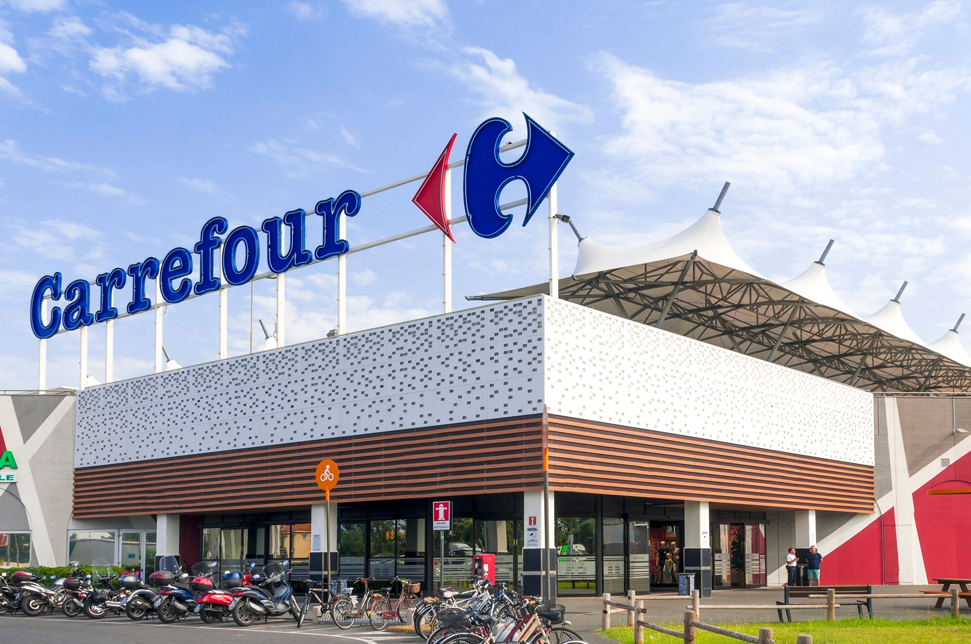 Location Stand au Centre Commercial du Soleil Levant - Carrefour Montélimar